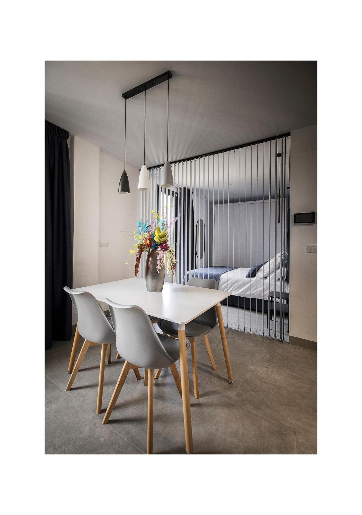 Riam Suites Apartamentos Los Palacios Y Villafranca Luaran gambar